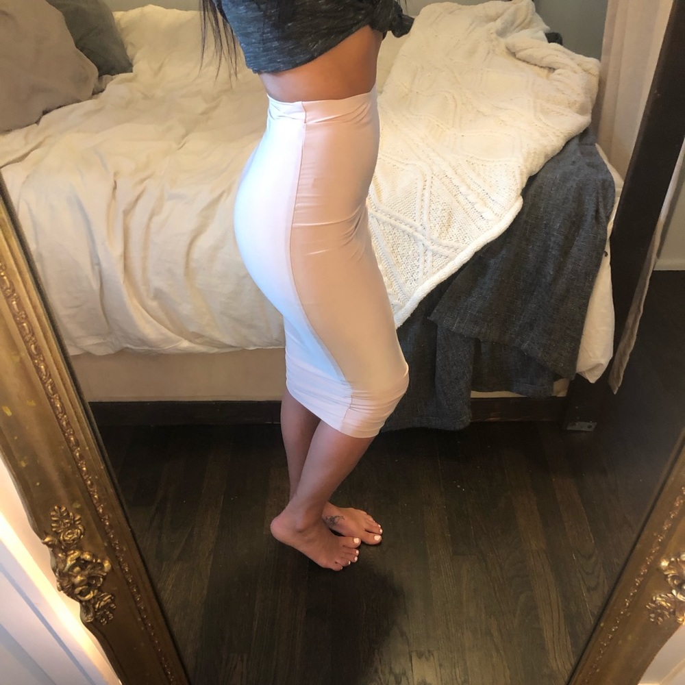 MIDI SKIRT